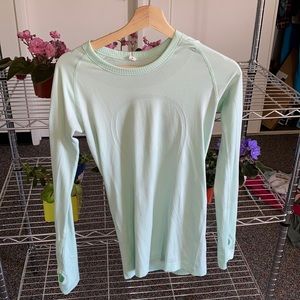 Lululemon Swiftly tech long sleeve shirt size 6